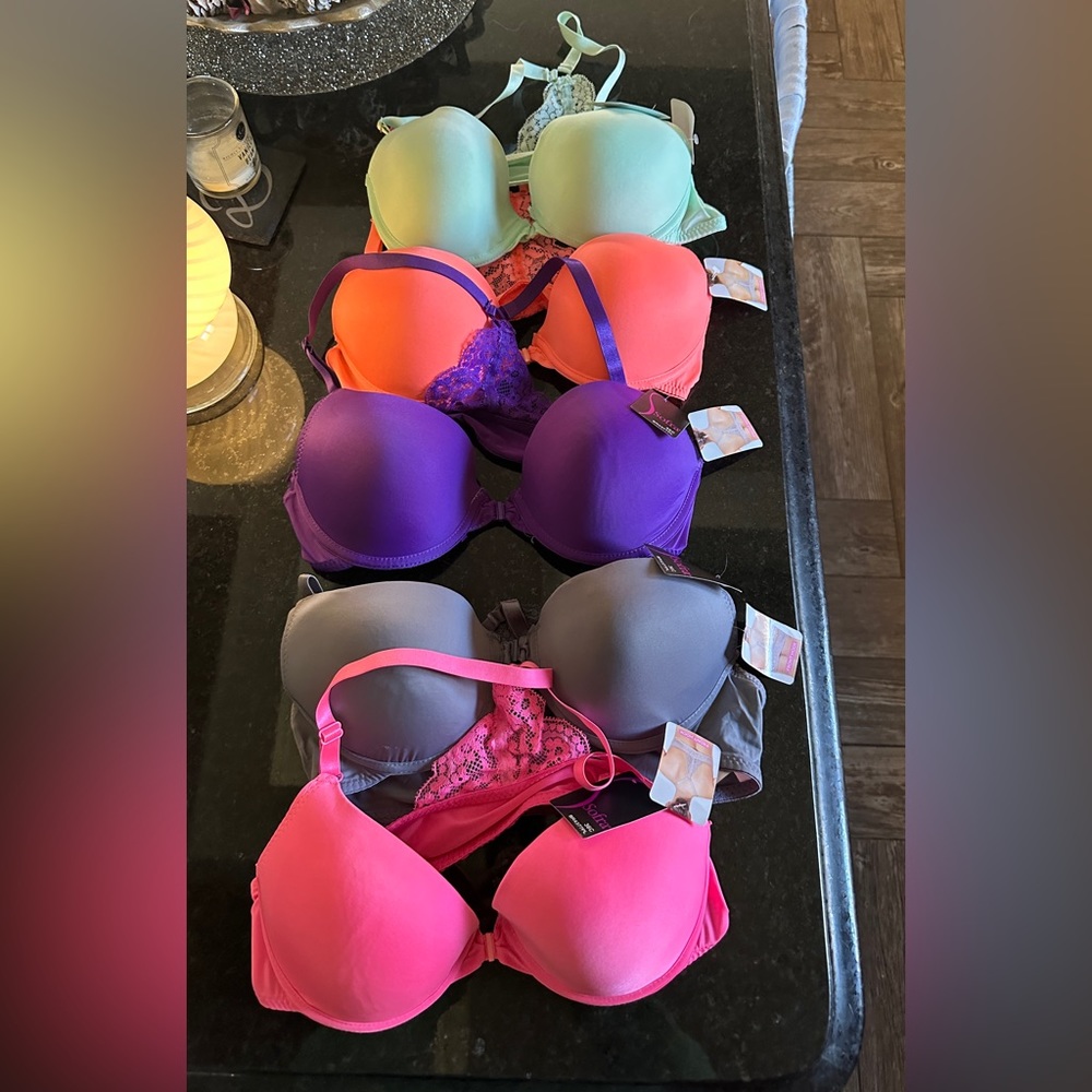Set of 5 36 C bras